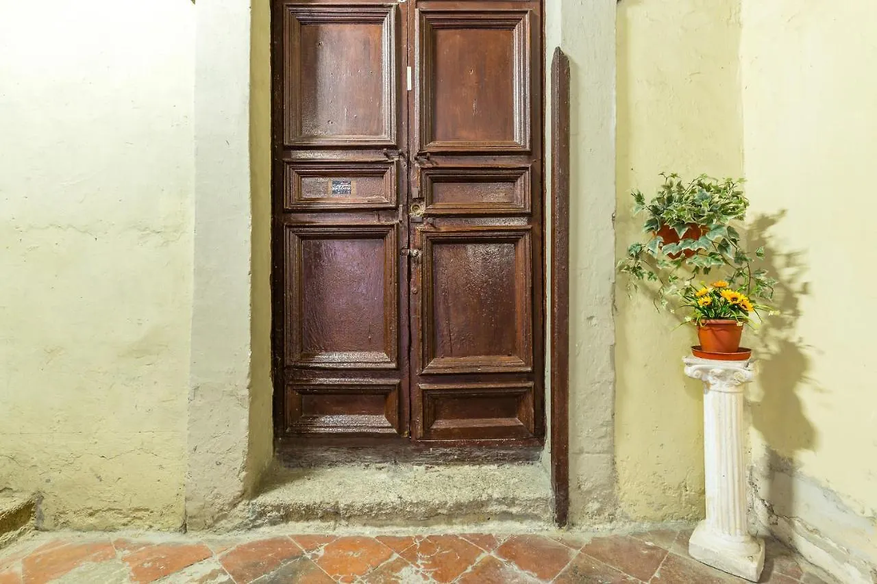 Guest house Double Room At Historical Palazzo Spinelli Naples